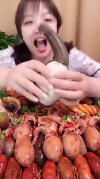 Pofta Mare! (Sula, Sula!) 🤪💦