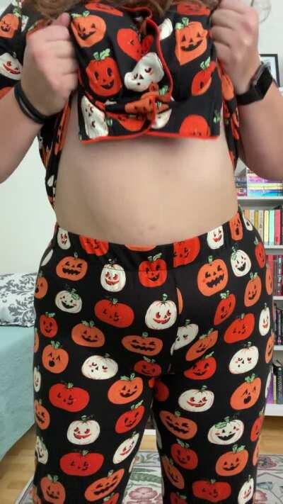 Spooky, cute, pumpkins on my hot bod