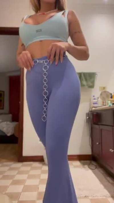 Kenia Gonzalez (@keniamusicr)