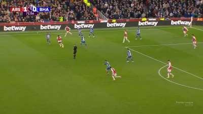 Odegaard makes football look easy