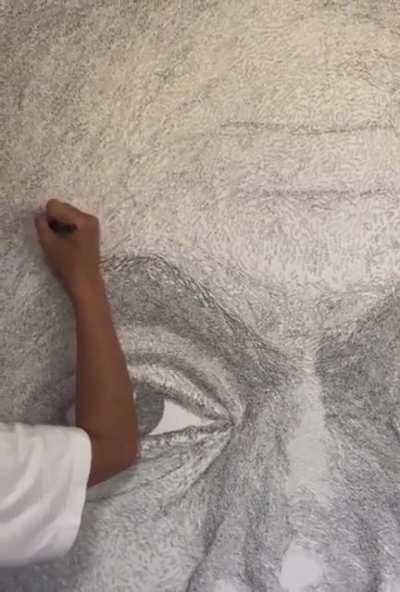 “Kanye West” written thousands of times to make up a drawing of Kanye West. Credits to @alexandria__lee on Instagram