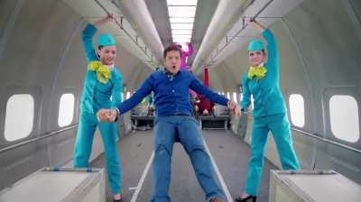 People in comments say this was made 14 years ago, imagine what we can do now in one of those low gravity trainers for a music vid