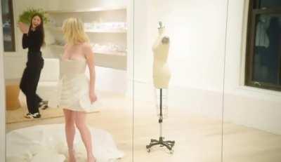 Sydney trying on her Met Gala dress | May 2022