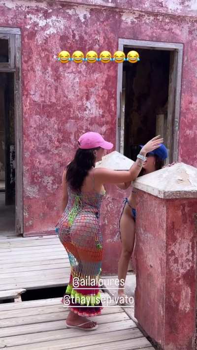 Thaylise Pivato e Aila Loures