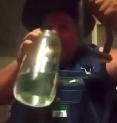 How to go insane in 25 seconds.