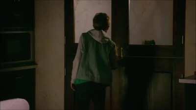 That's one strong cat