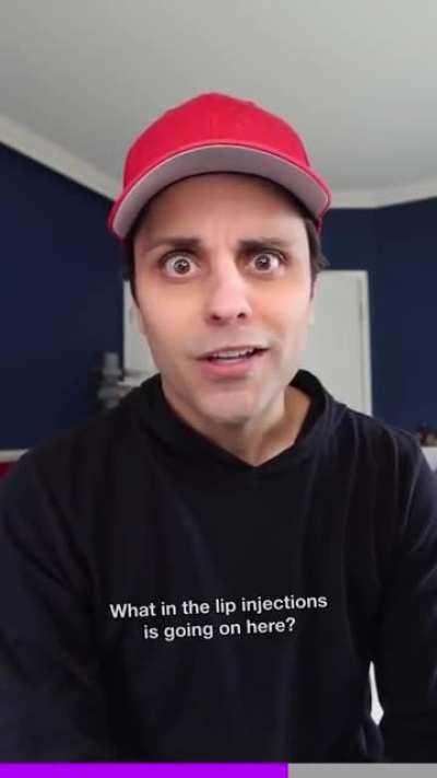 Russia spreads propaganda via influencers (credit: ray william johnson)