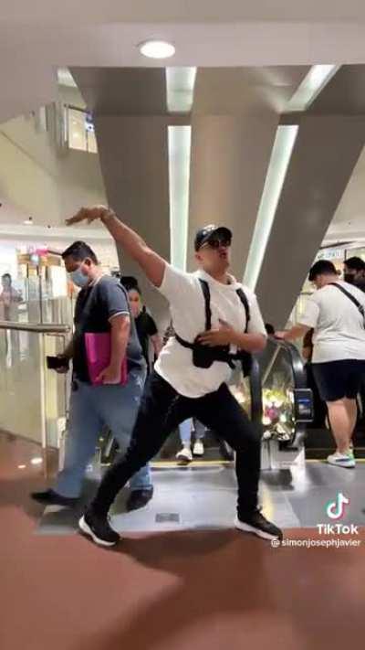 Look at me how cool I inconvenience others