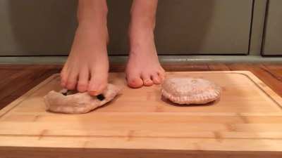 You wanna watch me smash these pies?