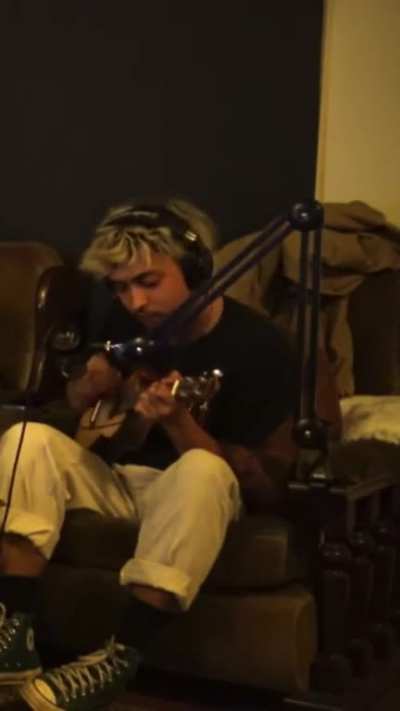 did a new song on the poddy the other day #rancideddie