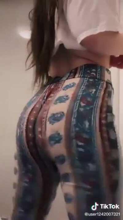 GirlsInFlarePants - Video #6735