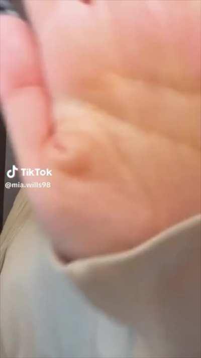 mia.wills98 huge tits comp