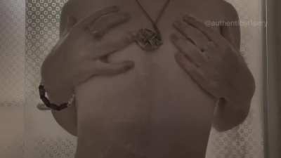 soapy tiddies for you !