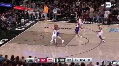 [Highlight] Dennis Smith Jr. patiently picks the ball out of Harden's hands and Nets get the AND1 layup!