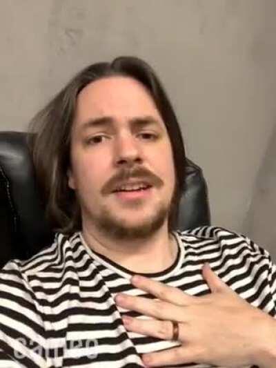 Arin giving me some solid life advice 💚💙