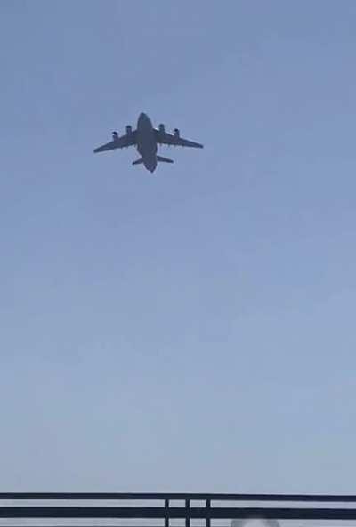People are falling from planes in Kabul and are landing on people houses. (link in comments)