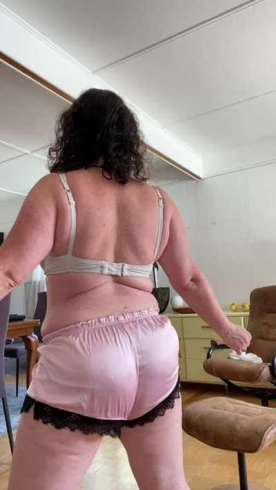 I'm not a washing machine but you can put a load in me