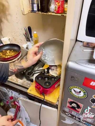 The Worst Takoyaki In Human Existence 🐙