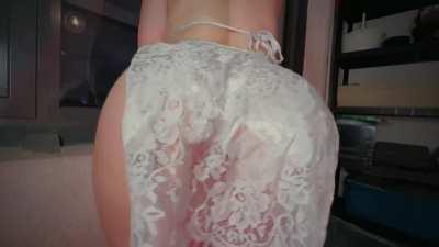 ever fucked a girl with a butt plug in?