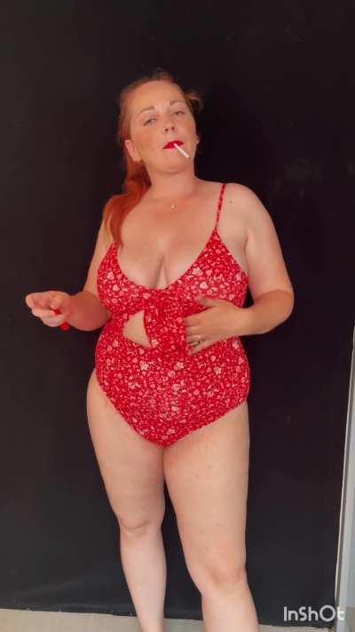 Modelling my new swimsuit