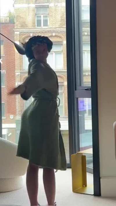 Good Lord...Nothing can hide Lexie's big booty! that bend over tho 👌