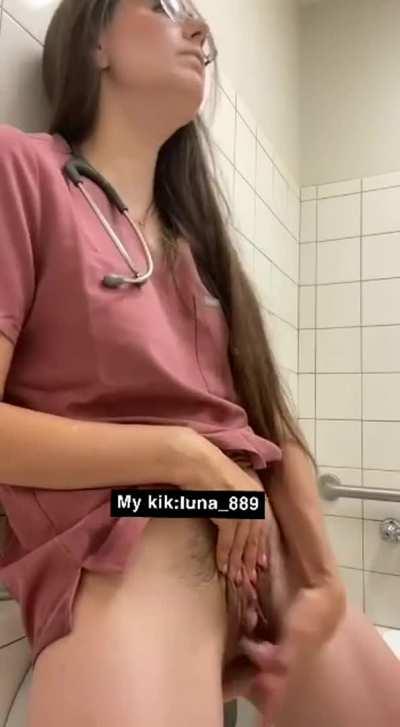 Bored and horny girl here. whoever likes this will be made so happy!