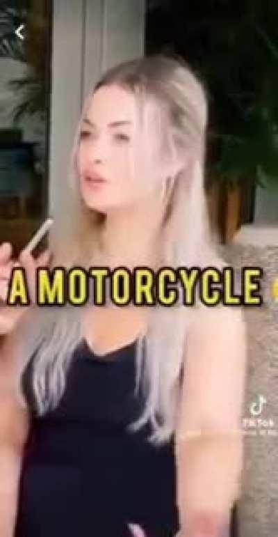 She dropped her crown 👑