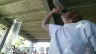 Man smokes a Carolina Reaper pepper and transforms into a twitcher from Dead Space