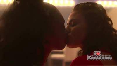 Rebbi Rosie & Jade Chynoweth (Step Up: High Water - s03e06)