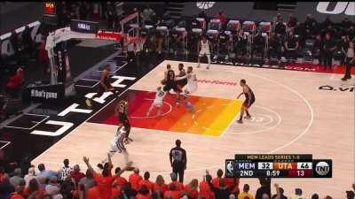 [Highlight] Gobert absolutely stuffs Morant's dunk