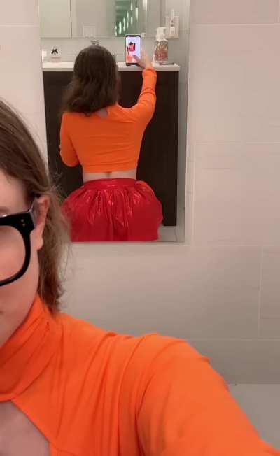 Velma [Scooby Doo] (Caitbabyxo)