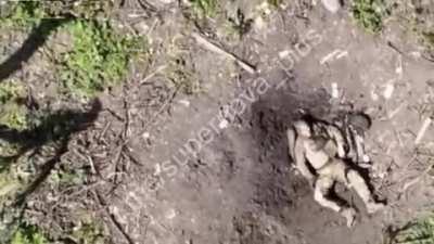 ru soldier watches the entire drop 