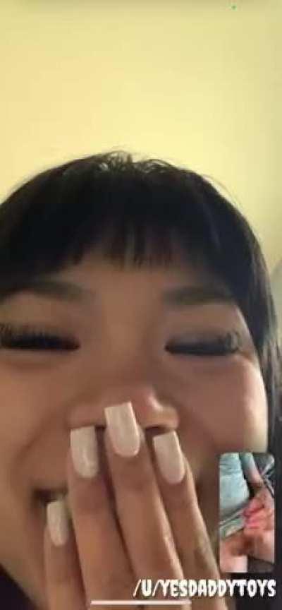 Mom made me nut on facetime with her feet