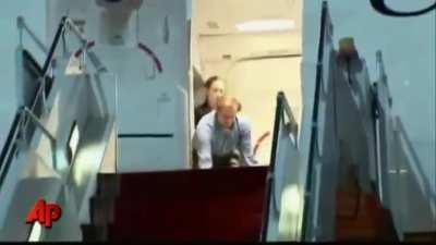 I can't believe Pyro would do this I'm literally crying and shaking right now