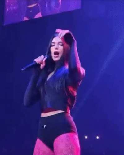 I need to go see her in concert