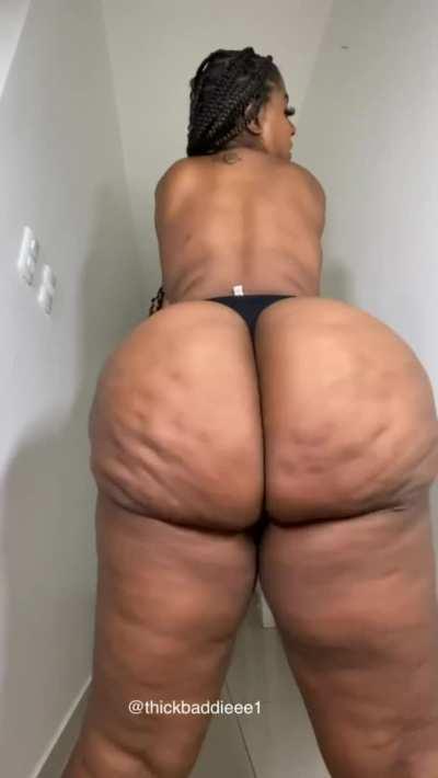 Do you like thick women?