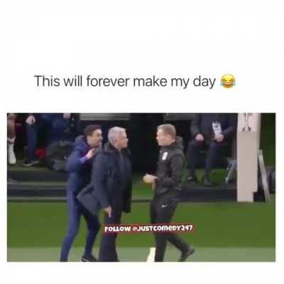 Mourinho is a legend 😂