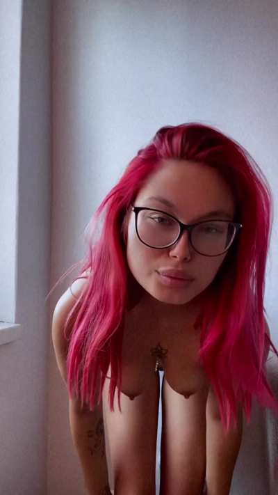 revealing my medium sized cups