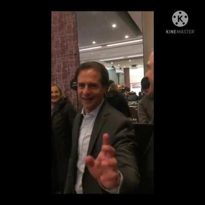 Recordar a Larry de la mejor manera :')