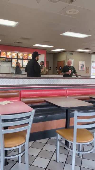 Man finds long hair in Burger.. Manager doesn't buy it.