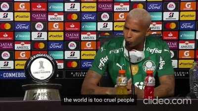 Deyverson, the antics guy from the Libertadores final, spoke a beautiful message in the post match interview