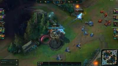 this made me genuenly laugh when we both showed lvl 5 after that xD (fyi I'm akali)