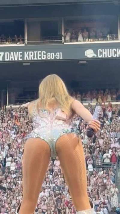 The reason why Taylor Swift concerts are so expensive