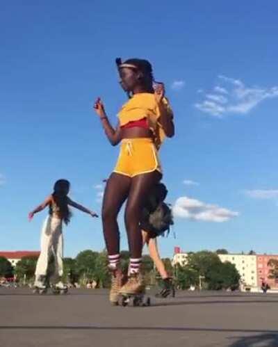 skater oumi_janta dancing in Berlin