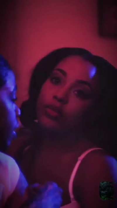 Why do dancehall artist bleach their skin? Style or social issues🤔👇