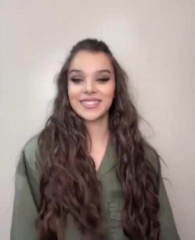 Few selfies before performing in Chicago during The Voice Notes Tour (2018)