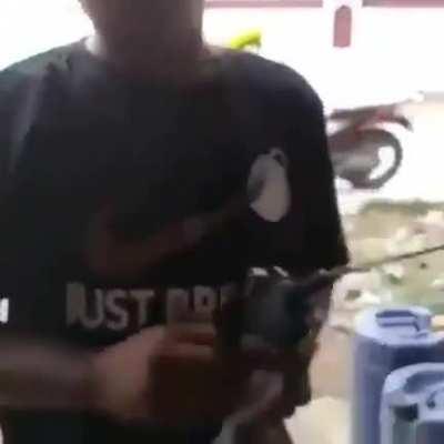 Dan terjadi lagi langsung main borgol