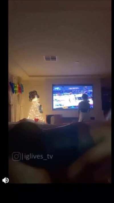 Needed a slo mo your welcome🍑😏