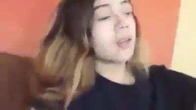 ¿Es oficial aquí o somos ilegales, igual que los mexicanos en EUA?