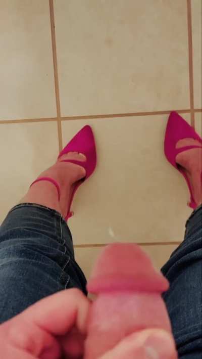 I'd cum so much harder if my heels were on your shoulders 